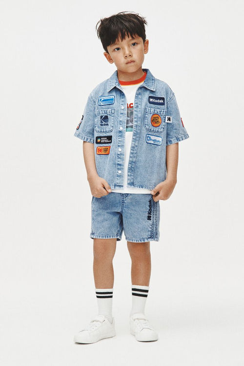 Short-sleeved denim shirt
