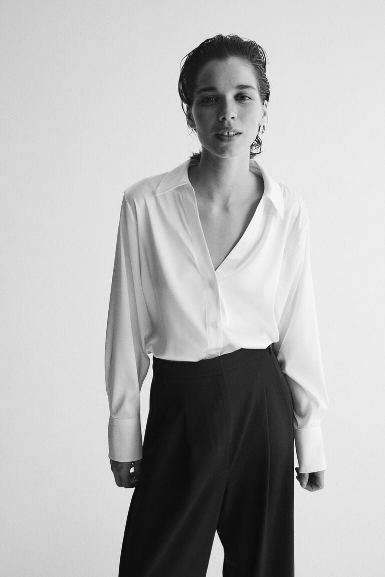 Blus V-neck