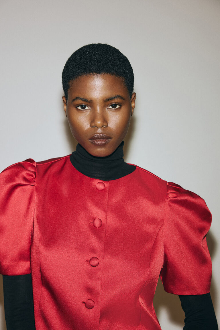 Blus lengan puff
