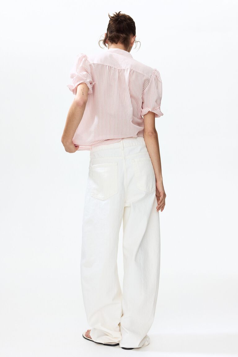 Blus dengan lengan puff