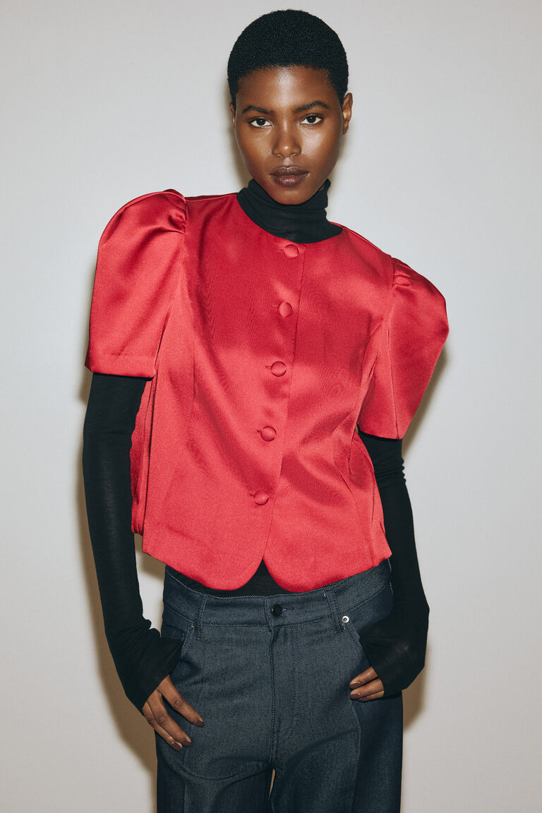 Blus lengan puff