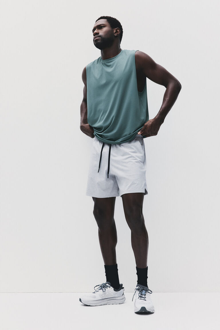 Atasan vest olahraga Regular Fit dengan teknologi DryMove™
