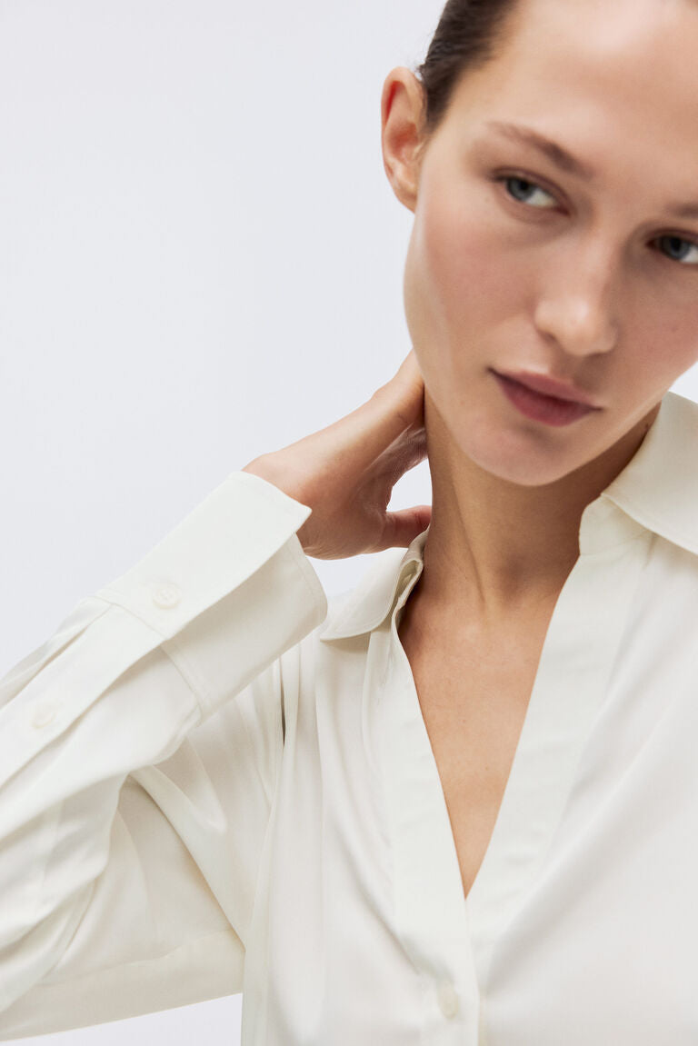 Blus V-neck